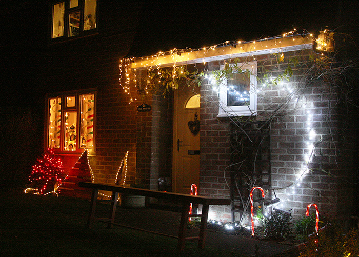 Village Advent Celebrations 2019. December 15th. 12 Spinners Cottages ...